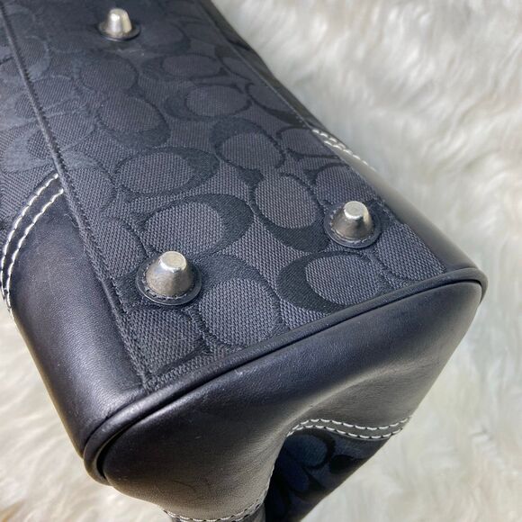 Coach Bag - Picture 4 of 12